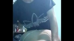 De perrito y sin descanso