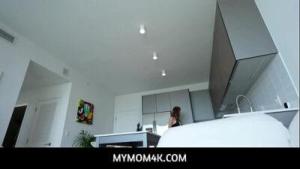 MyMom4K  –  Latina MILF StepMom Loves Cumpliments – Lexi Luna