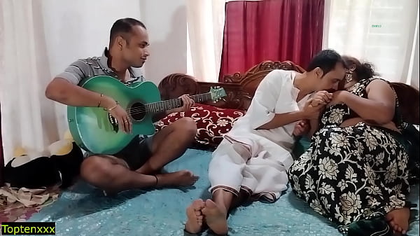 indian village wife fucking infront of husband viral