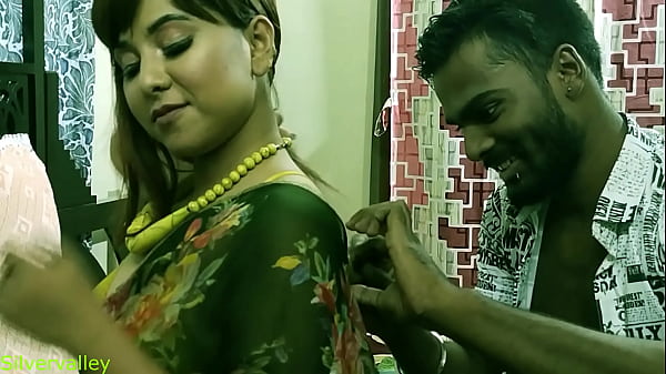 indian xxx sexy madam unexpected sex with his employee with hot audio