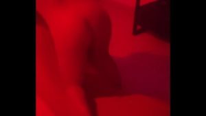 Mi esposa se luce en el hotel