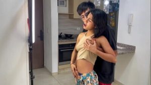 mi pequeña hermanastra de 18 quiere ser influenciadora