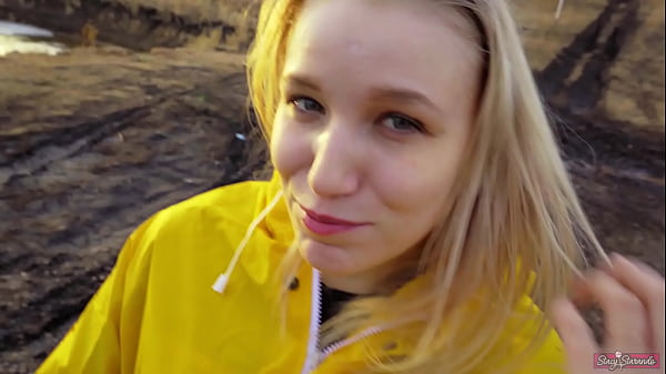 i met ex girlfriend teen slut she offered to do a blowjob on the street