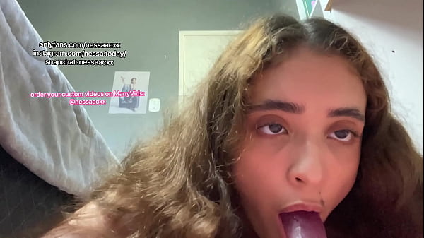 novinha 18yo gostosa chupando seu pau grande bem pervertida pov