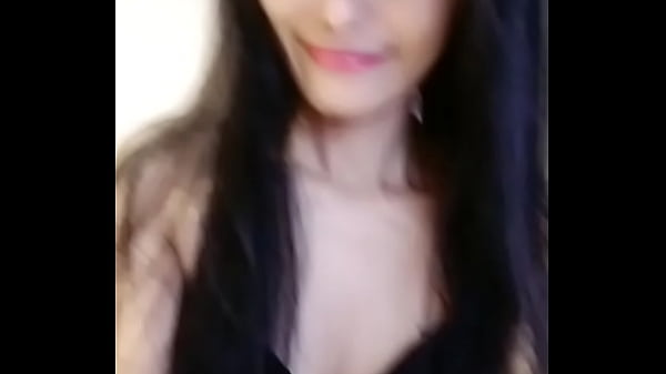 thaitwentybabe hot babe plays with her pussy and toys it