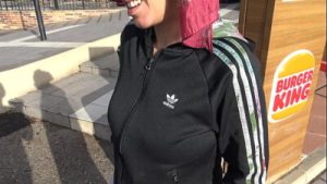 A hungry Turkish woman is NOT SCARED to have sex in exchange for a BURGER !!!