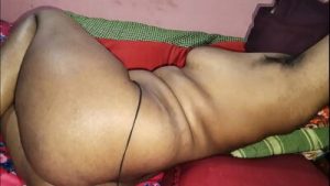 I take the virginity of my little 18-year-old stepsister and I come inside her