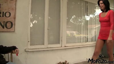 MOFOZO.com – 19 Year Old Latina Gets The Cum In Her Pussy