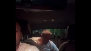Novinha Asiática Paga corrida de uber Com um boquete molhadinho é um cuzinho apertadinho na frente do corno