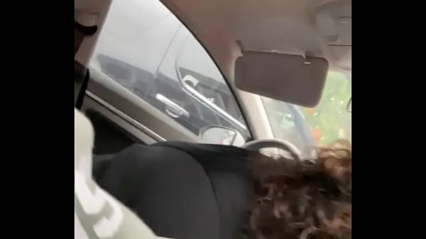 bad jawn giving head in the car