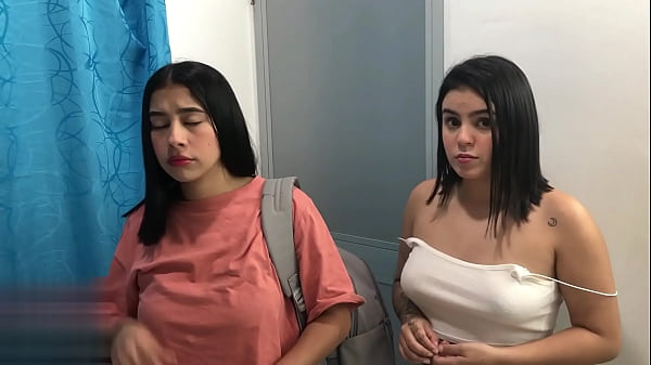 madrastra e hijastra comparten polla en la habitacion del hotel bbw big cock