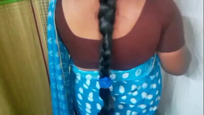 Long hire Indian Aunty nice boobs show