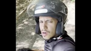 o moto boy me comeu no mato