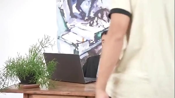 peguei meu colega no trabalho e meu chefe viu pelas cameras safado nao aguentou e quis participar free