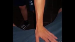 Así folla el activo de Grinder después de unos tragos