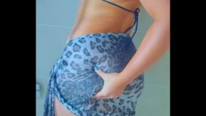 Beautiful Tanned Latina Girl’s take a shower after beach