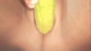 Desi sister-in-law went to the bathroom and caressed her pussy and breasts.