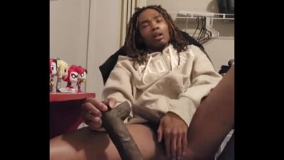 Ebony Beauty Tavaius Young Sits And Sucks On BBC Dildo