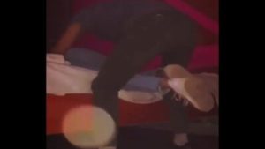 Mi vecino despues de unos tragos se vuelve muy dominante y me folla como su sumiso