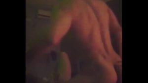 Mi vecino hetero se deja mamar el culo por primera vez y se exita