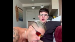 NERD PAUZUDO DEIXANDO MALOCA TODO ARROMBADO.