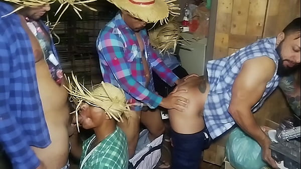 festa junina com muita safadeza