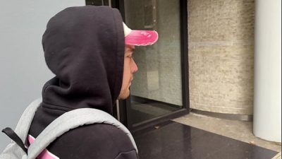 Straight gives a Risky Blowjob at Public Toilet [4K]