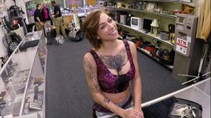 XXX PAWN – Tattooed Babe Harlow Harrison Gives Pawnshop Owner A Hard Time