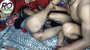 Part 2 Fucking in full doggy style in black saree and blouse, condom and cock The pussy water was released Hindi audio Claire Vaise