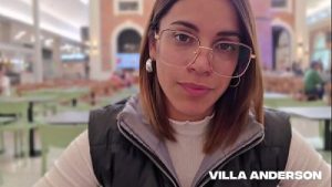 Conquisto en el SHOPPING a mi HERMANASTRA, y se la METO en la CAMA de nuestros VIEJOS