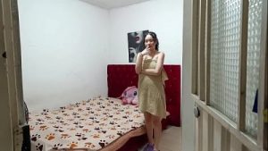 Le follo duro el coño a mi hermanastra a lo perrito hasta correrme dentro – POV CREAMPIE EN ESPANOL