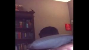 Jugador de futbol americano de la universidad me folla por dinero extra