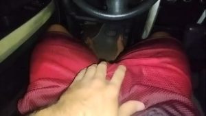 Hombre Hablando Sucio Mientras Se Masturba en el Auto – DavidPajas