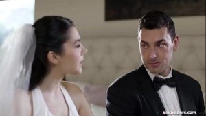 Husband acts anal about my butt plug but his friend is not