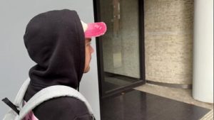 Ex-straight guy got fucked to orgasm in a McDonald’s bathroom  [4K]