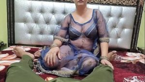 Indian Desi Bhabhi Ny Dever ka Lund Mu mai dal k Chusa aur gand Chudvai Best Blowjob Hindi Audio