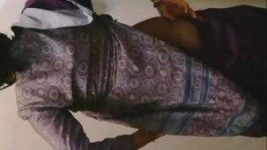 Indian Hot Bhabhi – Nipple Show xxx Video Hindi