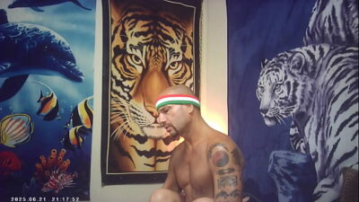 BEHIND THE SCENES OF PORN SHOOT MAXXX LOADZ STROKING WITH THE MAGIC MOTION