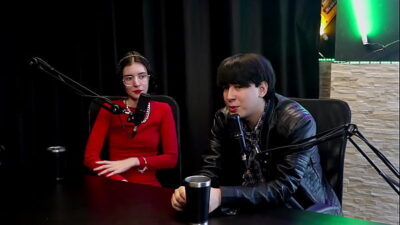 Era um CLT ferrado, recebeu convite pra entrar no pornô, a mãe deu um conselho, transou com uma menina que gemia alto e quase foi preso – Yastrixx & Dixon (WATCH ON: SHEER/RED)