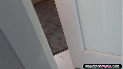 Milf stepmom enjoys stepson watching her