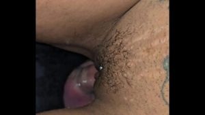 O cara atrás do gloryhole não deu conta tive que pedir para o meu marido me fazer gozar!