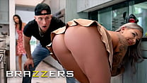 www.brazzers.xxx/gift – copy and watch full Hayley Davies video