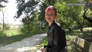 cute 18 years Luna does anal porn casting