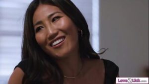 You want to make a one last lesbian memory in your old room?