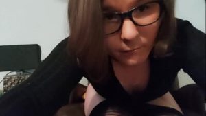 Teen Amateur Shemale Anallisa Tranny fucks rough her throat deep (deepthroat) until tears running from her cute eyes, she screams – and destroys afterwards her wet tight ass hole pussy with her dildo while fucking herself solo on webcam stream