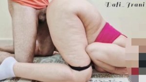 به د.خت.ر خا.لم گفتم ازش خو‌شم میاد گفت سنت پایینه من از پسرای بزرگترازخودم خوشم میاد(مکالمه فارسی)