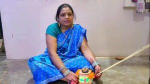 Desi college girl ki kichen me chudai