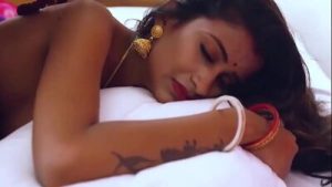 Indian Sexy Wife In Sari Hot Romantic Sex With Sadhu Baba