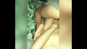 Le GUSTA mi DEDO en su CULO a mi Amiga de la ESCUELA Mientras me la COJO! Teniendo Sexo con ESTUDIANTE CULONA Saltando Arriba de mi Verga! La Grabo y le METO el DEDO en el CULO y le GUSTA! SEXO Casero Amateur !