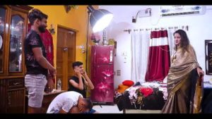 Mature Indian Big Boobs Bhabhi In Real Desi Threesome Sex With Friends